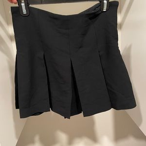 Aritzia Babaton Skirt